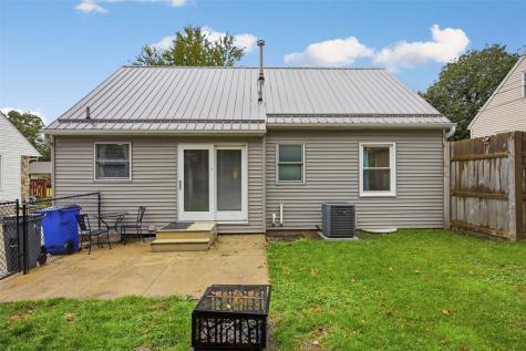 2214 Mallory Street SW Cedar Rapids IA 52404