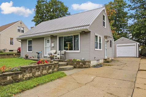 2214 Mallory Street SW Cedar Rapids IA 52404