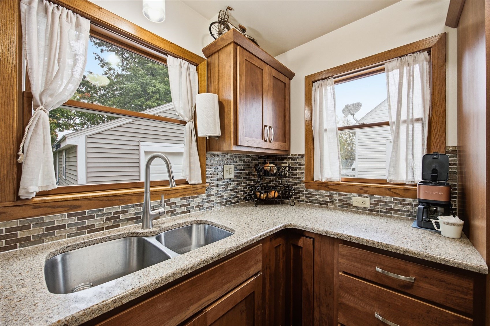 2214 Mallory Street SW Cedar Rapids IA 52404