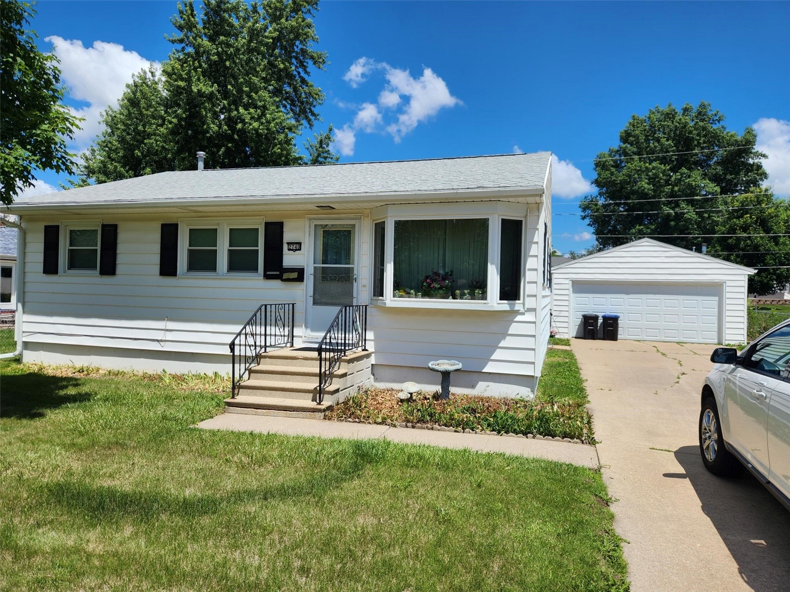 2740 19th Avenue Marion IA 52302