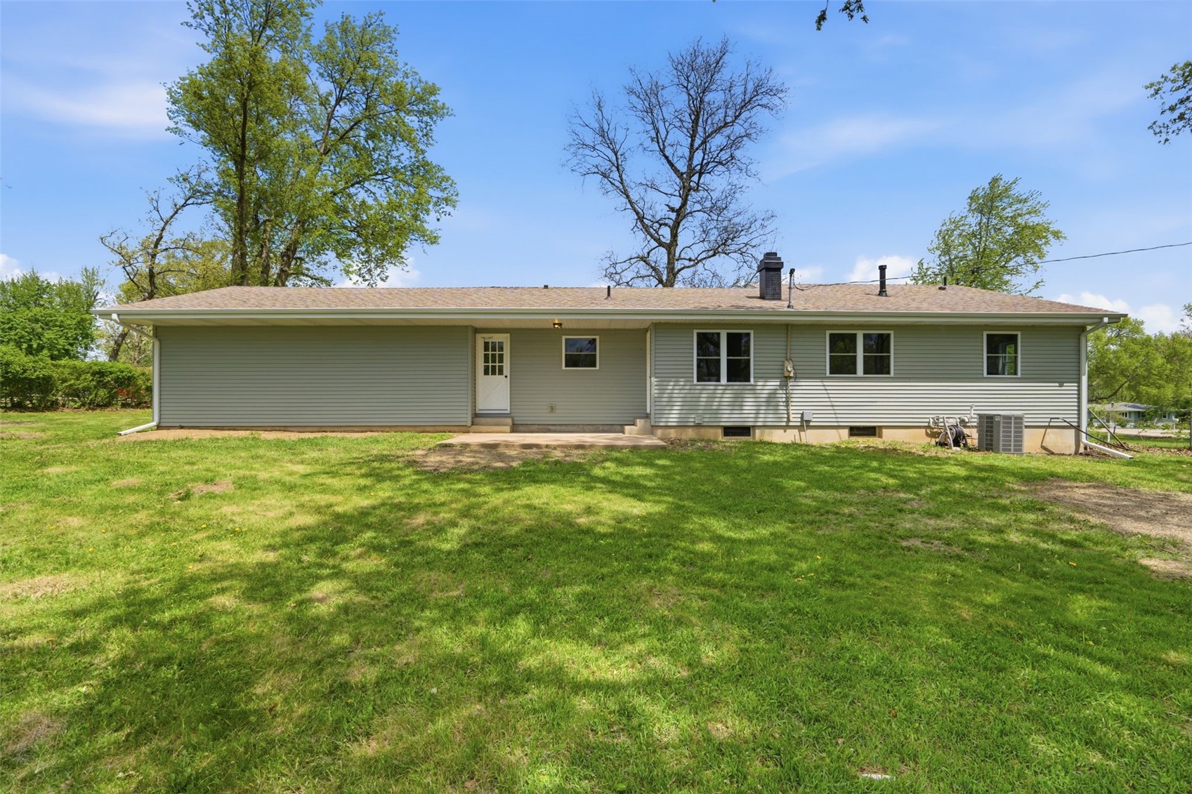 1033 Rolling Glen Drive Marion IA 52302