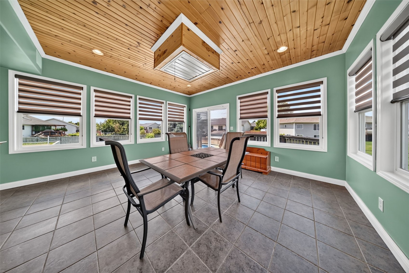168 Free Bird Court Palo IA 52324