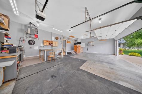 168 Free Bird Court Palo IA 52324