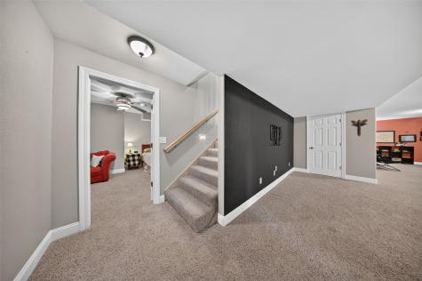 168 Free Bird Court Palo IA 52324
