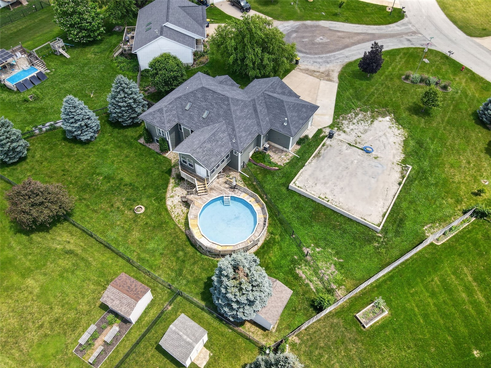168 Free Bird Court Palo IA 52324