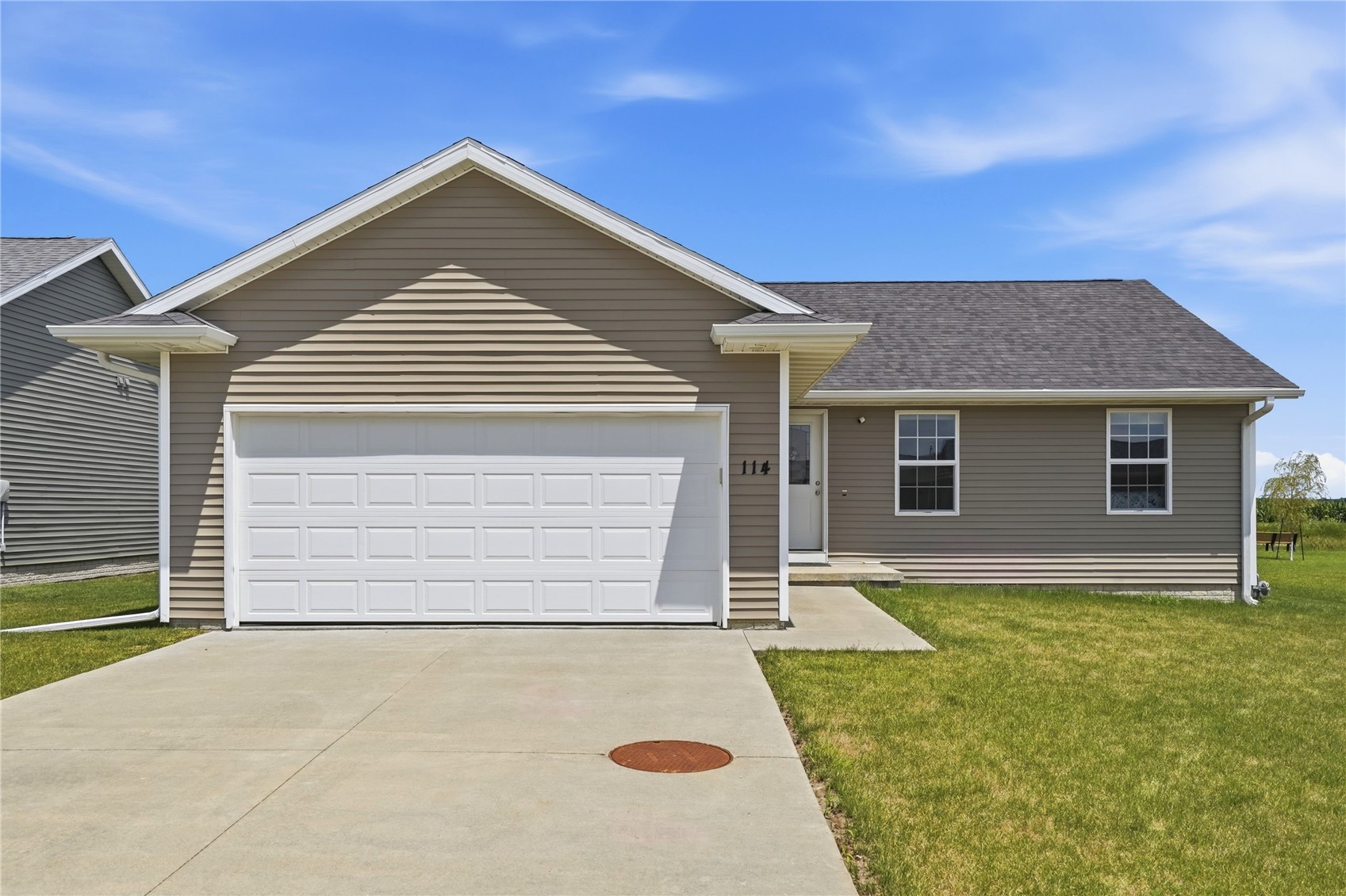 114 Blue Jay Avenue Vinton IA 52349