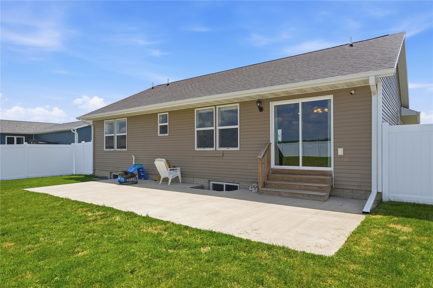 114 Blue Jay Avenue Vinton IA 52349