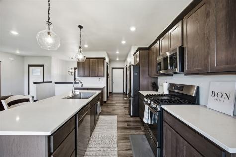 208 Shiloh Vista Avenue Urbana IA 52345
