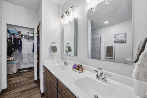 208 Shiloh Vista Avenue Urbana IA 52345