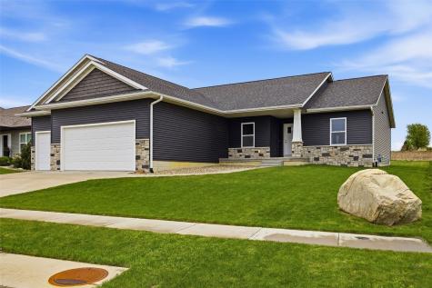 208 Shiloh Vista Avenue Urbana IA 52345