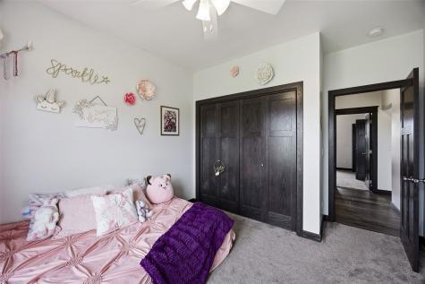 208 Shiloh Vista Avenue Urbana IA 52345