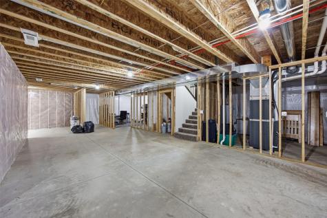208 Shiloh Vista Avenue Urbana IA 52345
