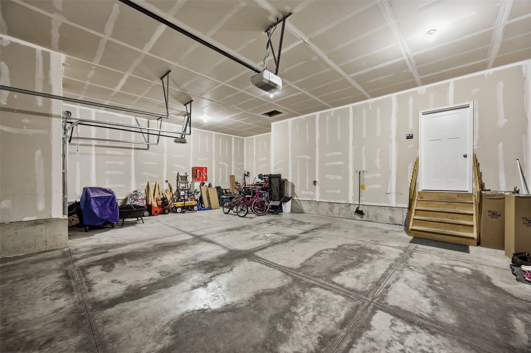 208 Shiloh Vista Avenue Urbana IA 52345