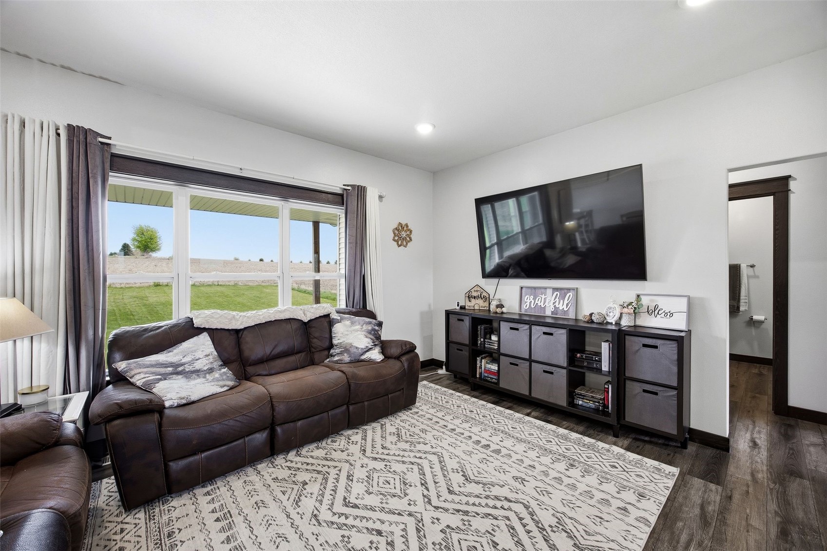 208 Shiloh Vista Avenue Urbana IA 52345
