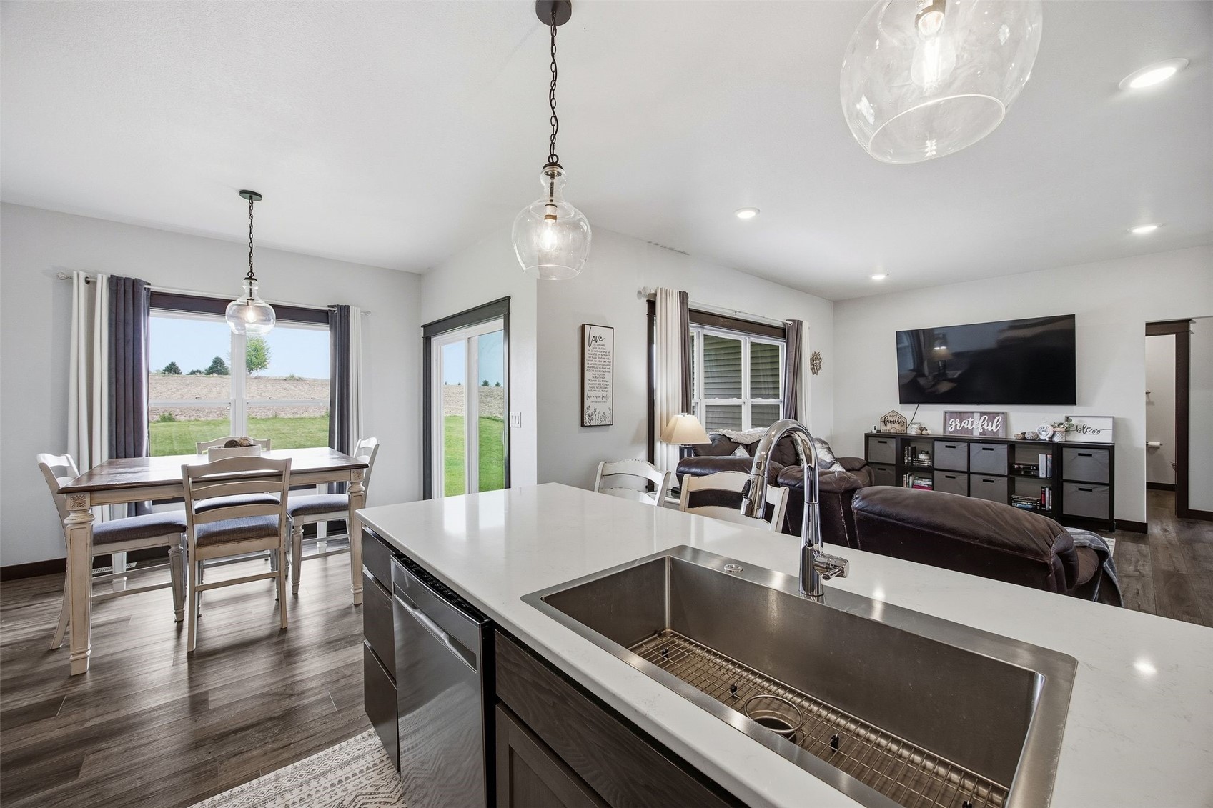 208 Shiloh Vista Avenue Urbana IA 52345