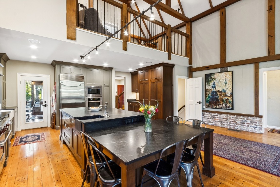 1462 Trail Bend NW Swisher IA 52338