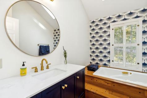 1462 Trail Bend NW Swisher IA 52338