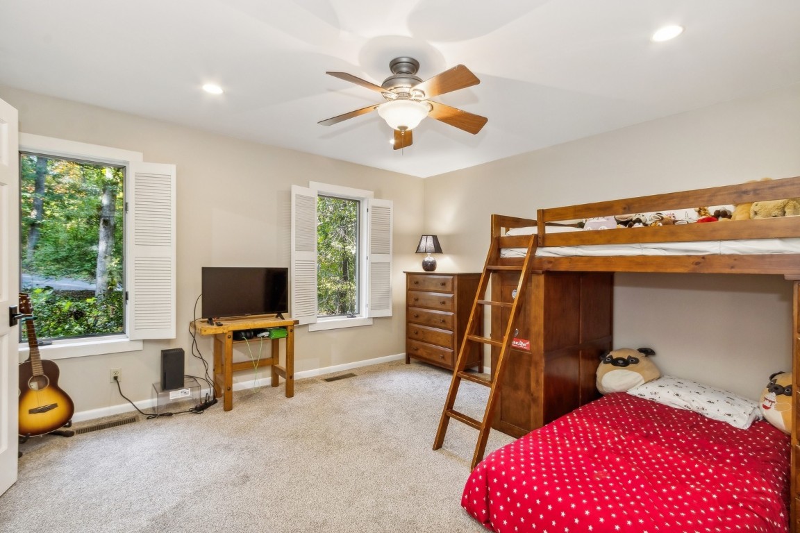 1462 Trail Bend NW Swisher IA 52338