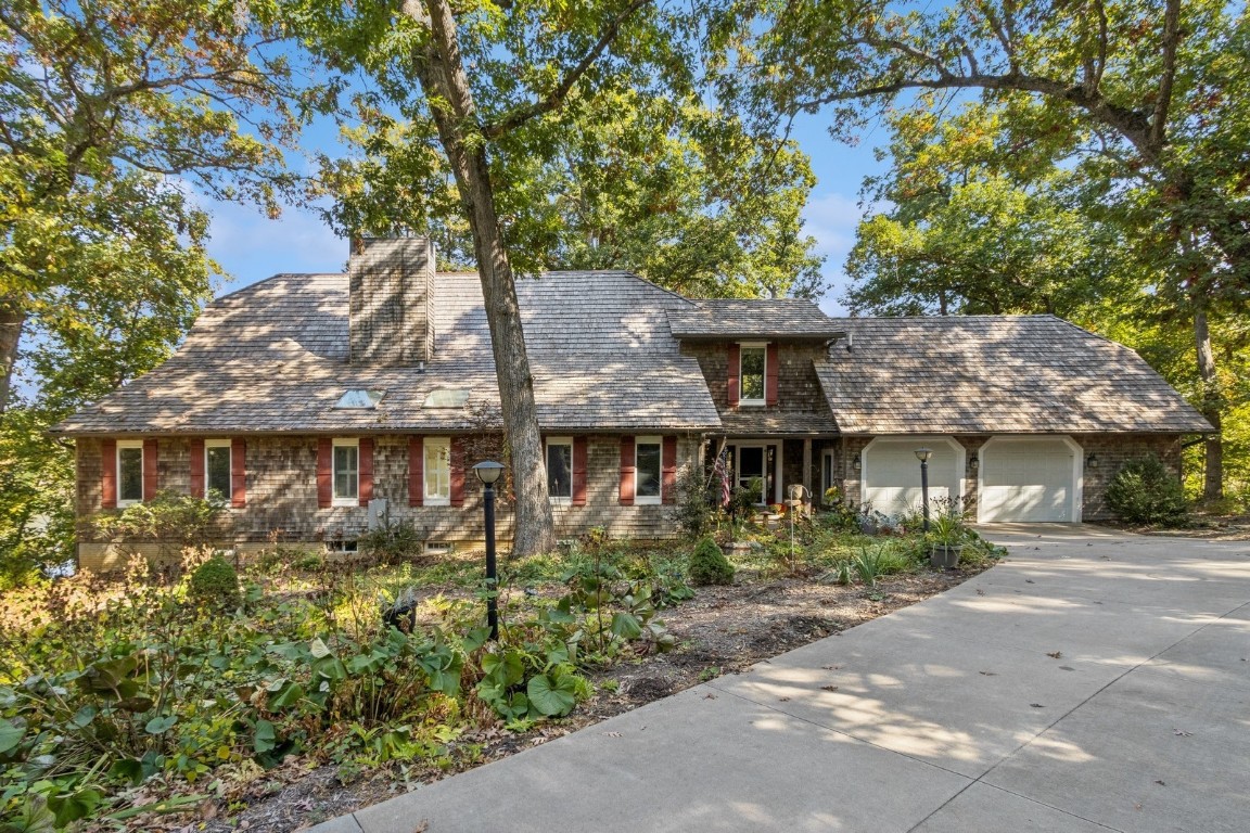 1462 Trail Bend NW Swisher IA 52338