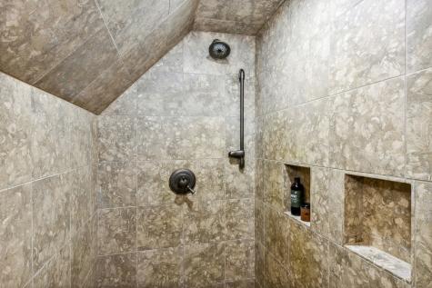 1462 Trail Bend NW Swisher IA 52338