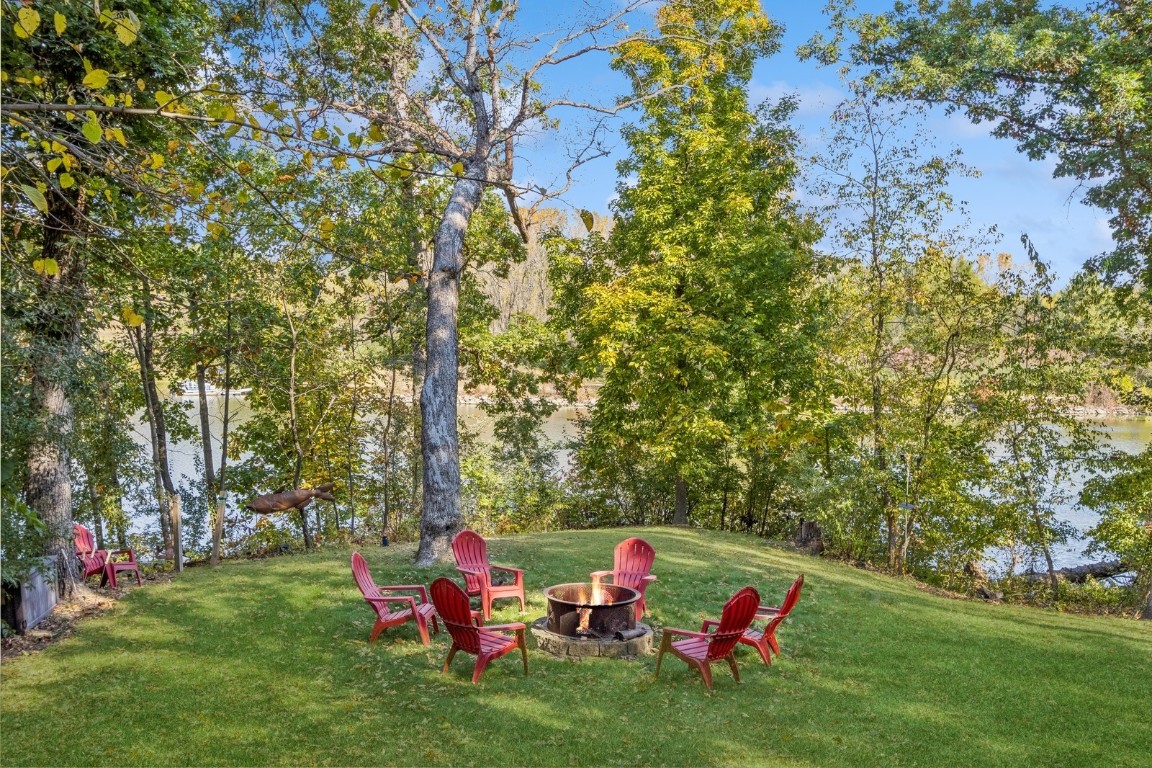 1462 Trail Bend NW Swisher IA 52338