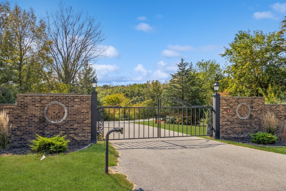 1462 Trail Bend NW Swisher IA 52338