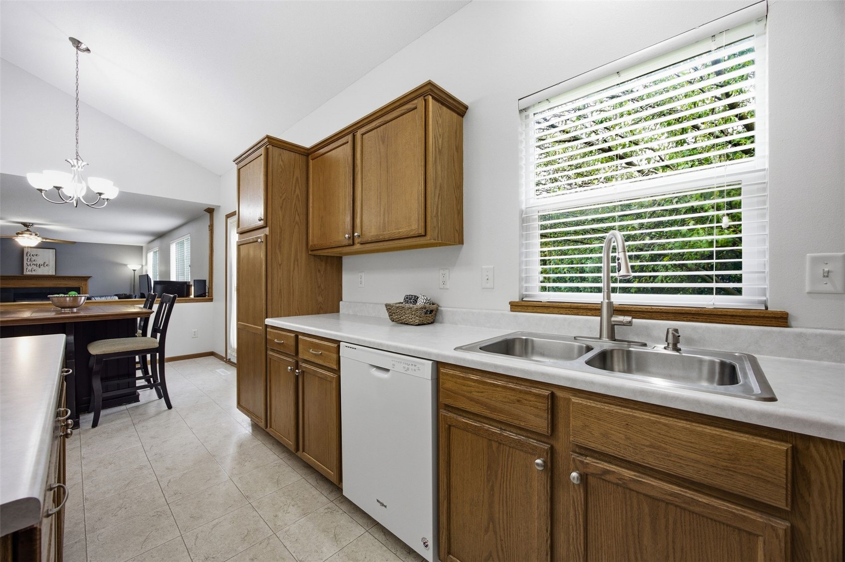 507 Hearthstone Drive NW Cedar Rapids IA 52405