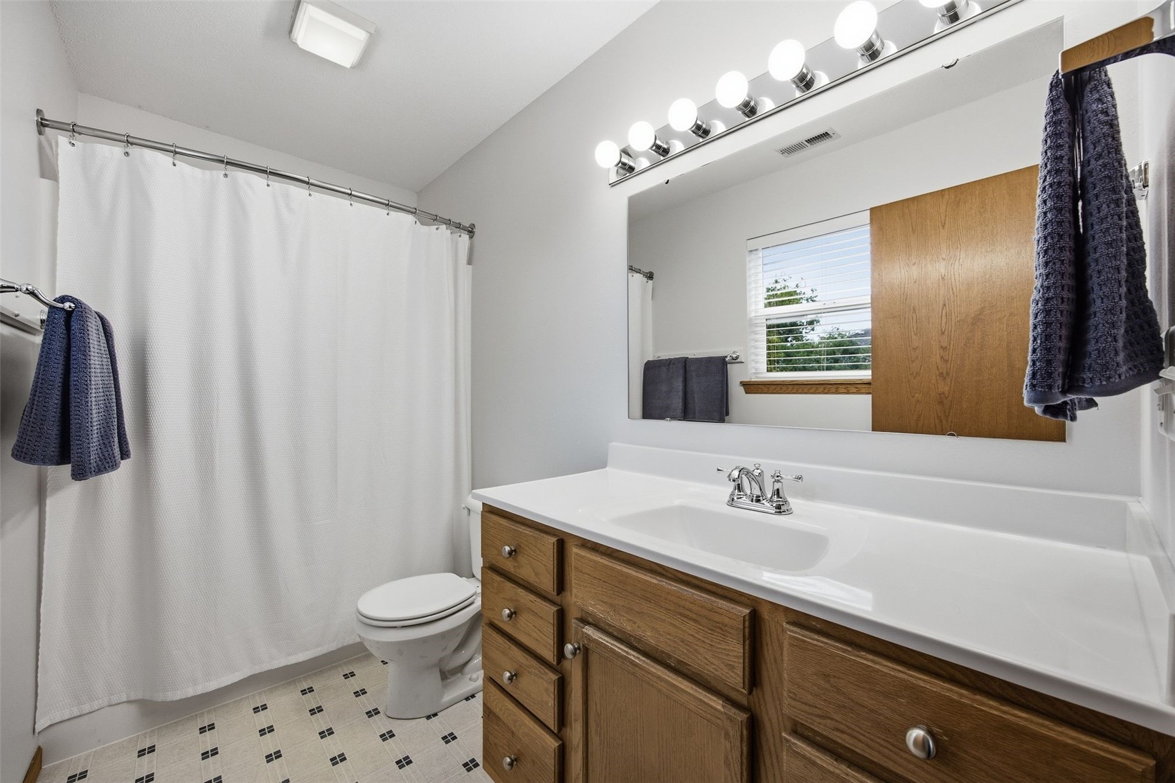 507 Hearthstone Drive NW Cedar Rapids IA 52405