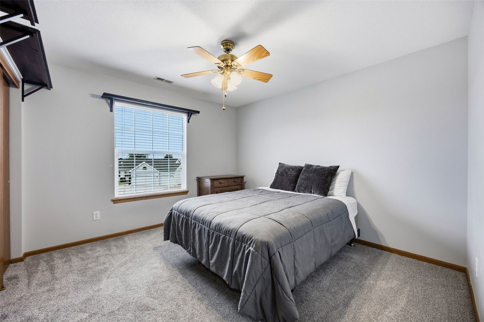 507 Hearthstone Drive NW Cedar Rapids IA 52405