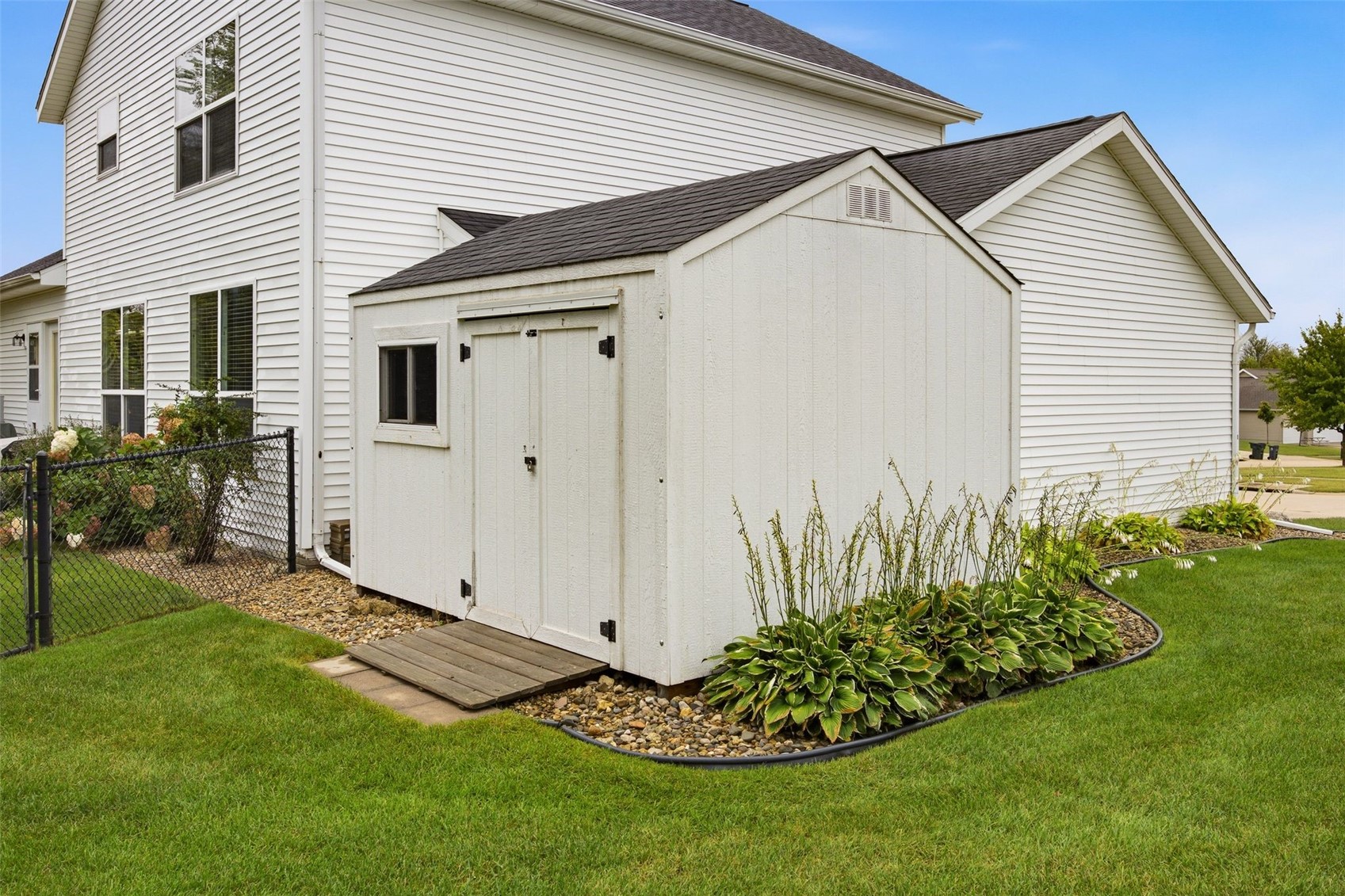 507 Hearthstone Drive NW Cedar Rapids IA 52405