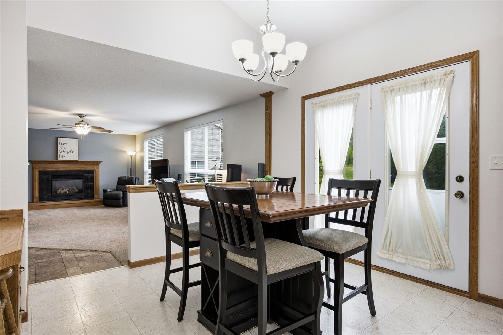507 Hearthstone Drive NW Cedar Rapids IA 52405