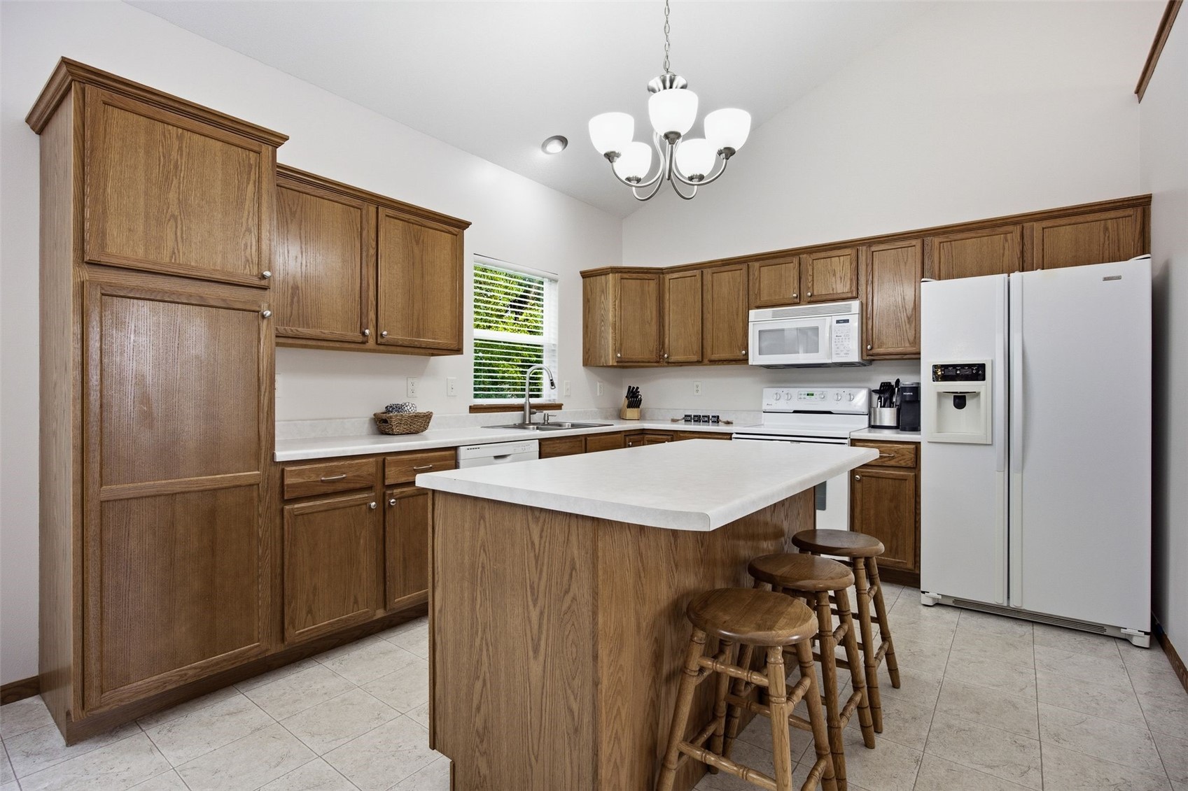 507 Hearthstone Drive NW Cedar Rapids IA 52405
