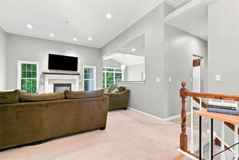 3808 Richland Drive NW Cedar Rapids IA 52405
