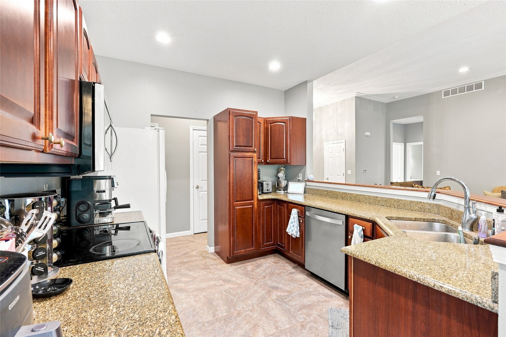 3808 Richland Drive NW Cedar Rapids IA 52405