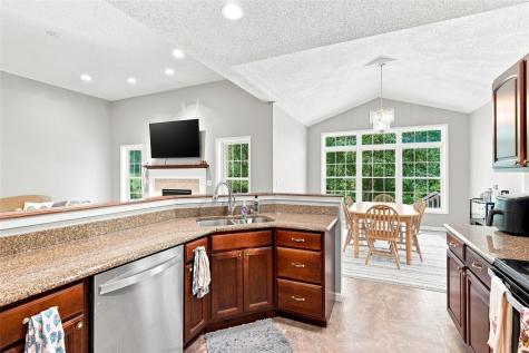 3808 Richland Drive NW Cedar Rapids IA 52405