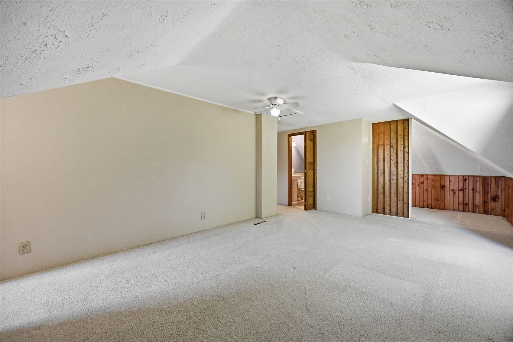 1795 Lake Manor Road NE Solon IA 52333