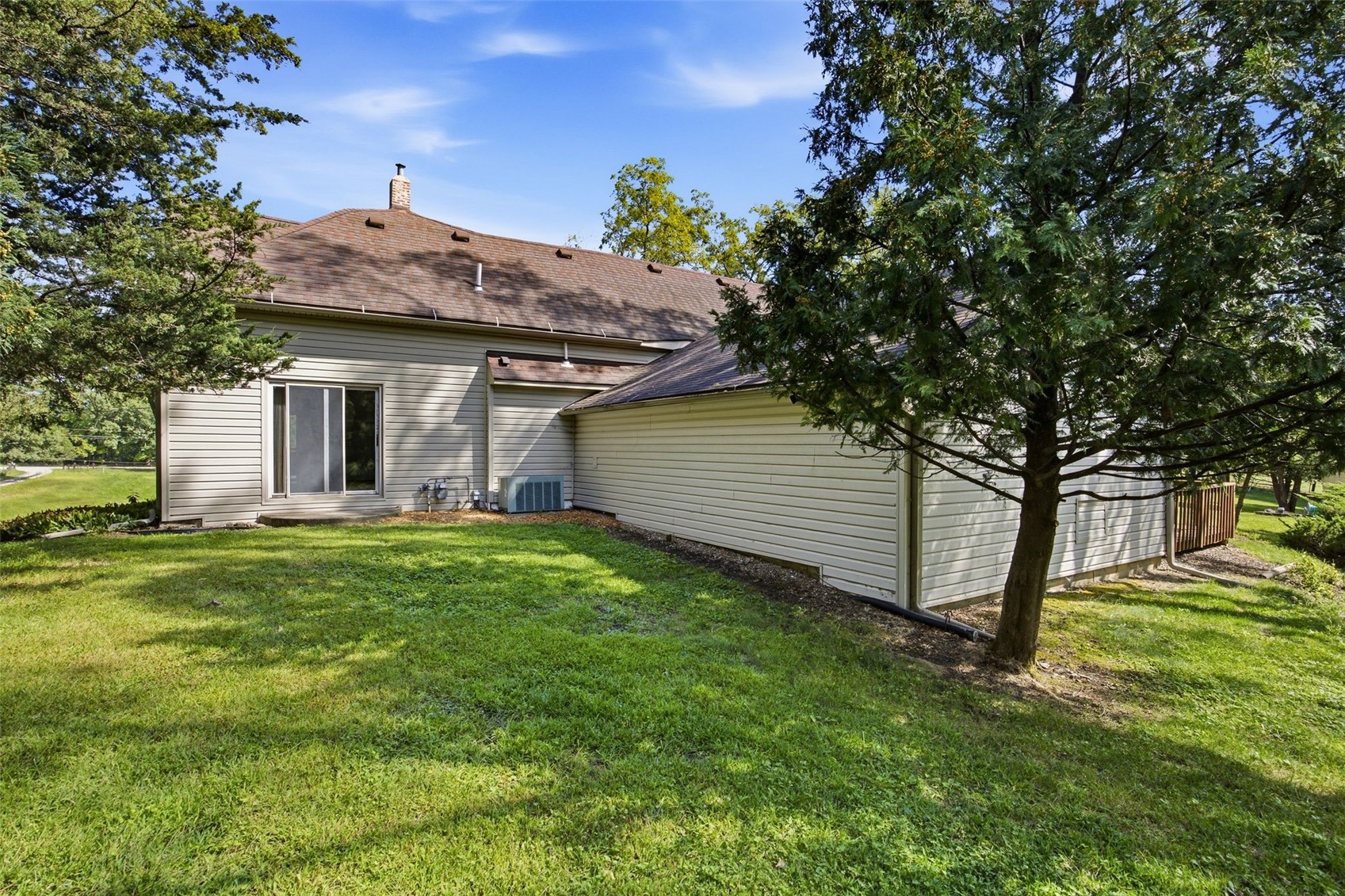 1795 Lake Manor Road NE Solon IA 52333