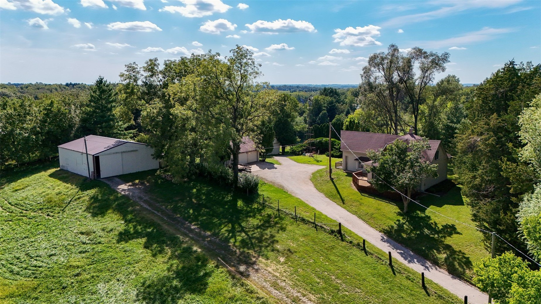 1795 Lake Manor Road NE Solon IA 52333