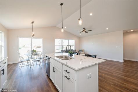 2752 Roycroft Drive Marion IA 52302