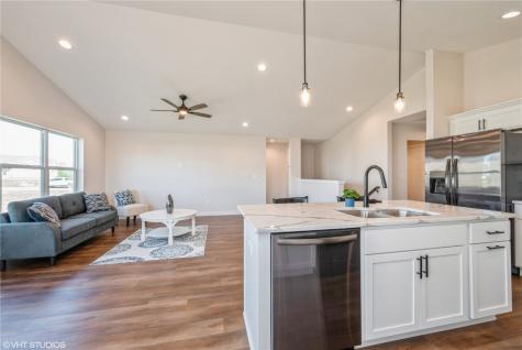 2752 Roycroft Drive Marion IA 52302