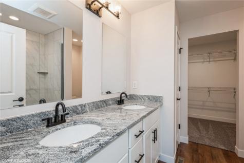 2752 Roycroft Drive Marion IA 52302