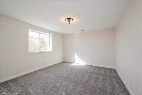 2752 Roycroft Drive Marion IA 52302