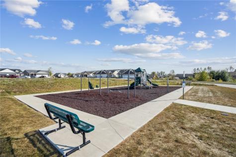 2752 Roycroft Drive Marion IA 52302