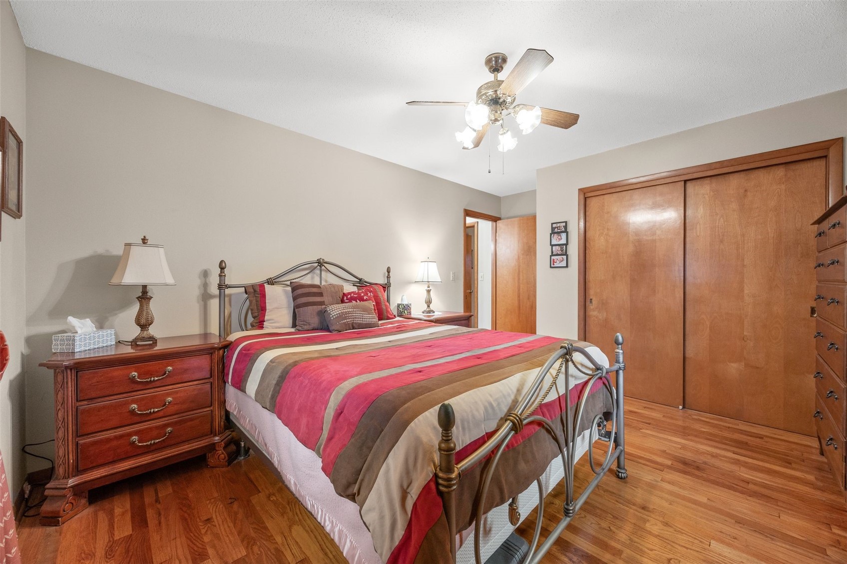 695 Eastview Drive Robins IA 52328