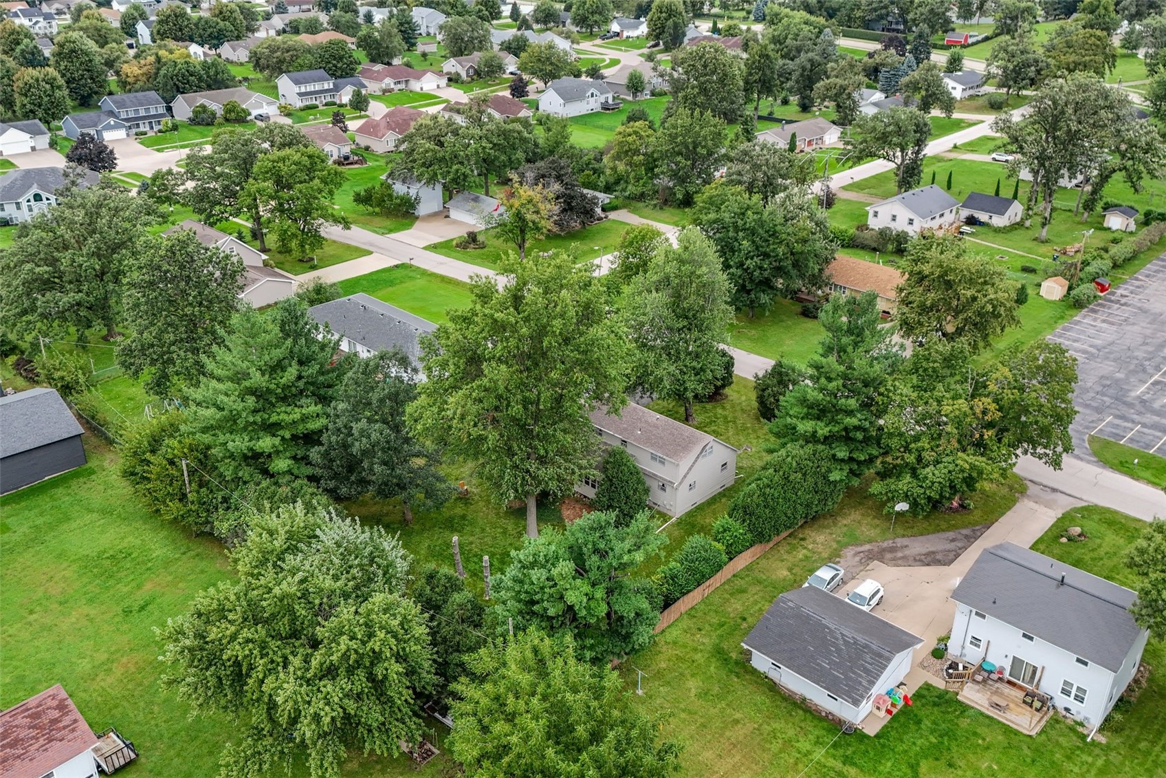 695 Eastview Drive Robins IA 52328
