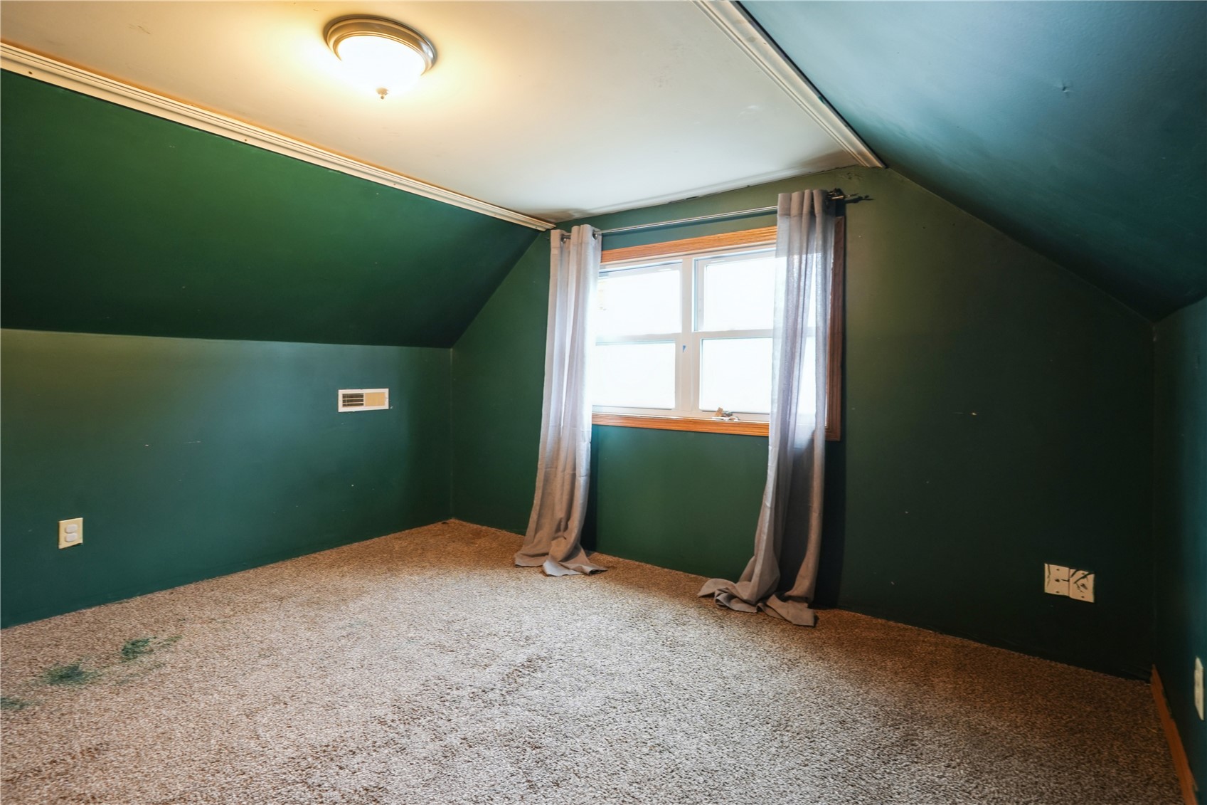 916 9th Street SW Cedar Rapids IA 52404