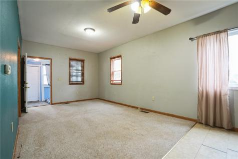 916 9th Street SW Cedar Rapids IA 52404