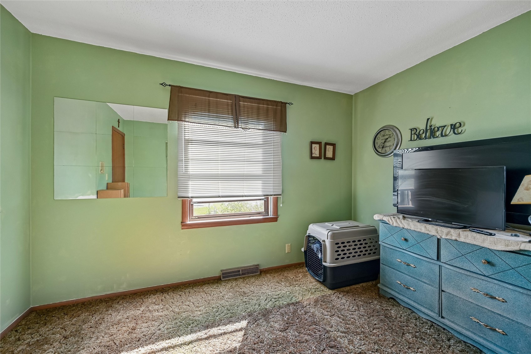 5937 Sharon Lane NW Cedar Rapids IA 52405