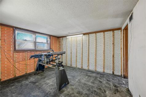 5937 Sharon Lane NW Cedar Rapids IA 52405