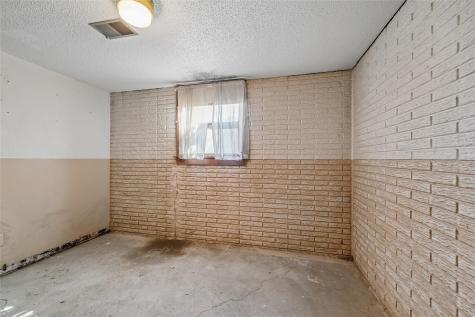 5937 Sharon Lane NW Cedar Rapids IA 52405